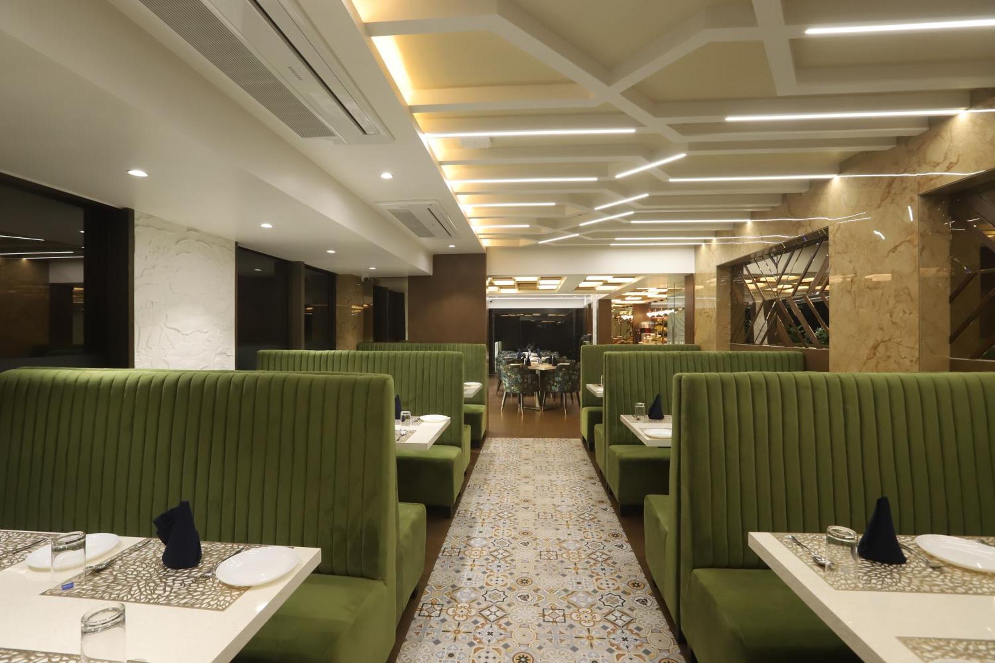 Hotel Auris & Banquets, Mumbai International Airport מראה חיצוני תמונה