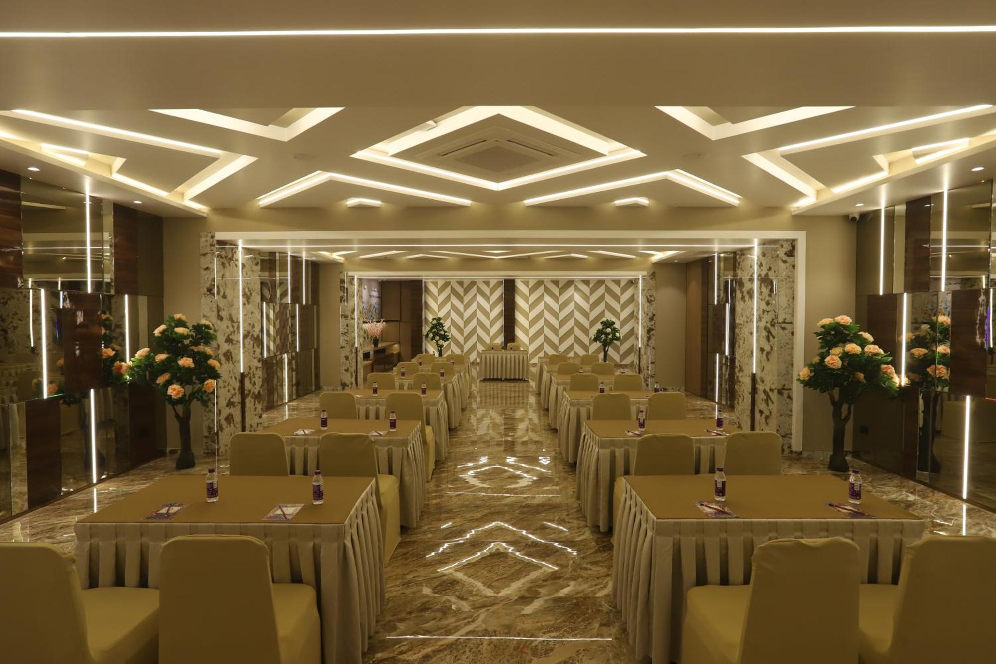 Hotel Auris & Banquets, Mumbai International Airport מראה חיצוני תמונה